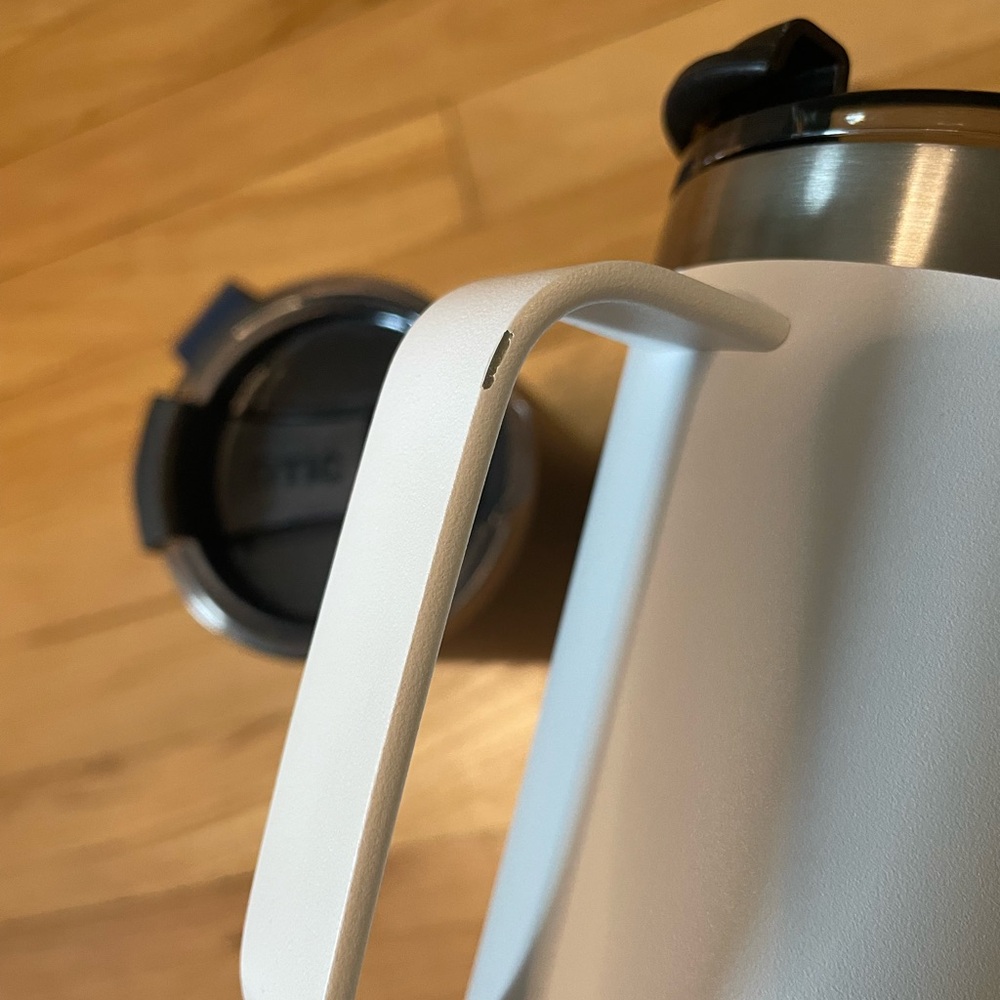 RTIC Blue and White Insulated Travel Mugs 20oz - Picture 3 of 5